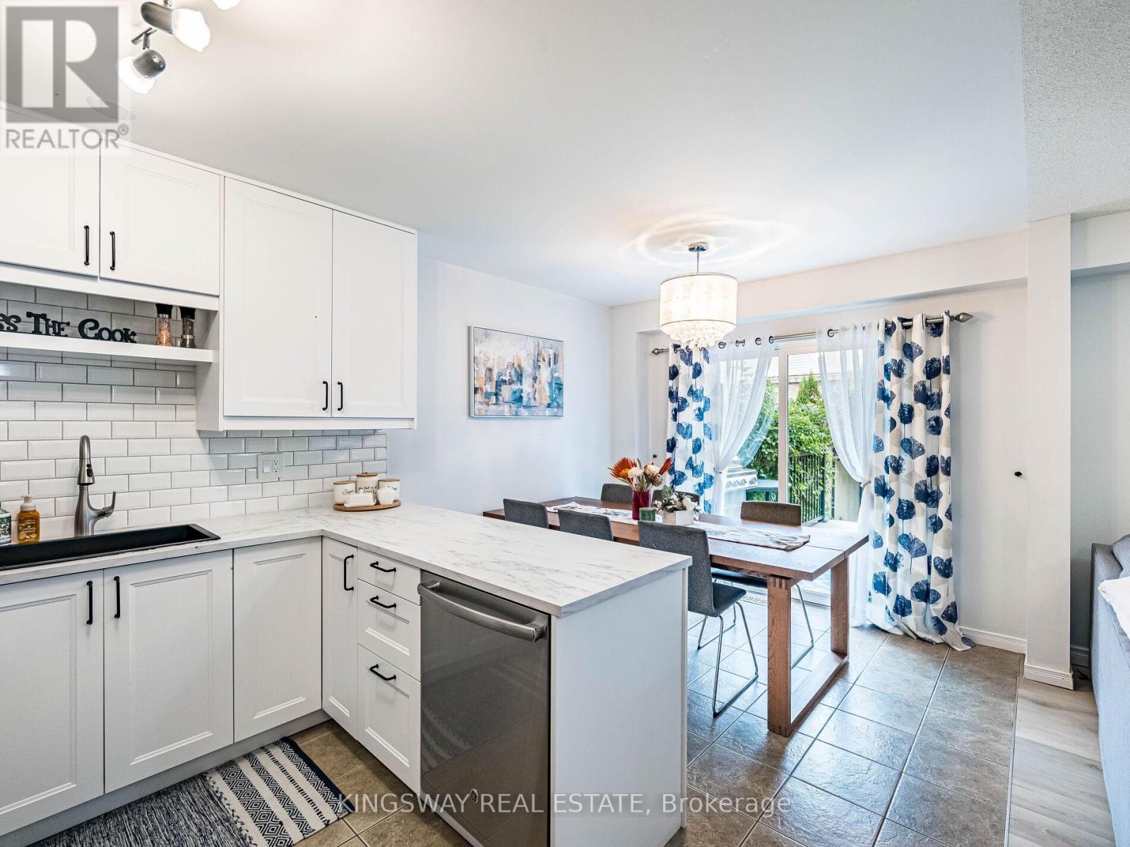 278 Southbrook Drive, Hamilton, Ontario  L0R 1C0 - Photo 12 - X12479217