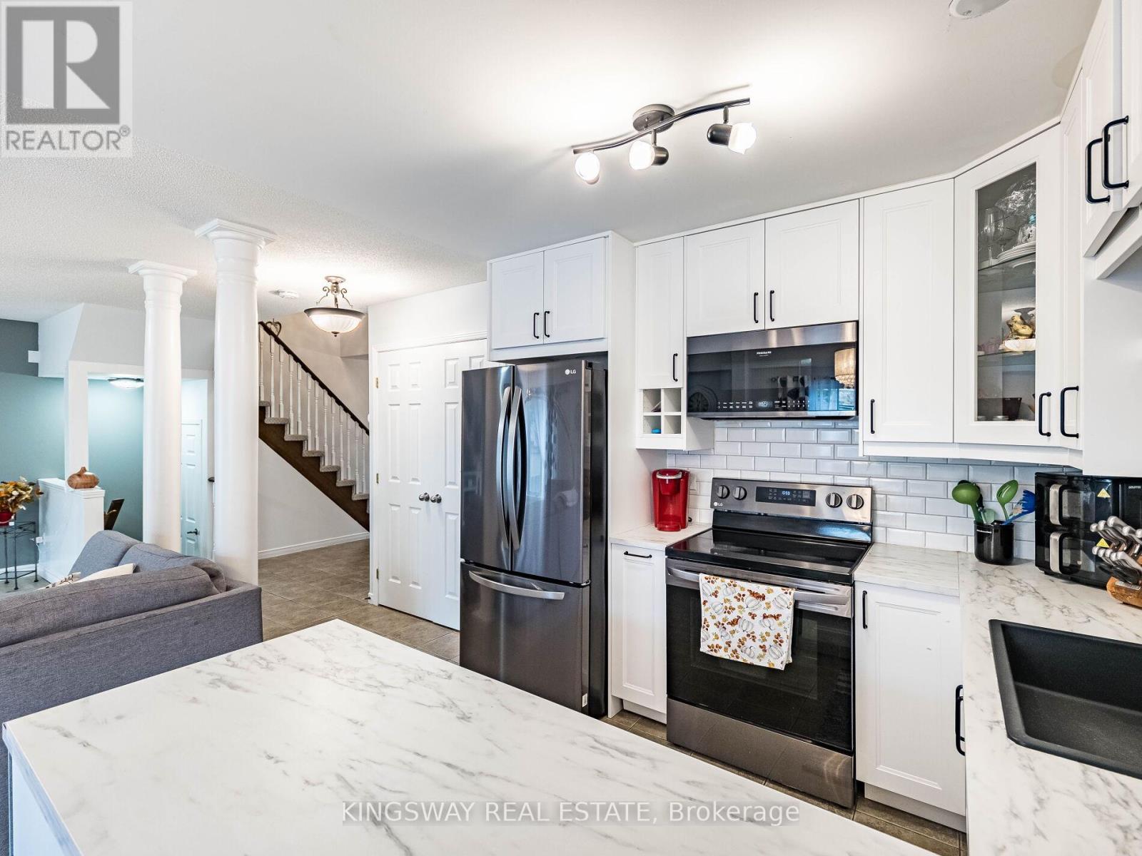 278 Southbrook Drive, Hamilton, Ontario  L0R 1C0 - Photo 18 - X12479217