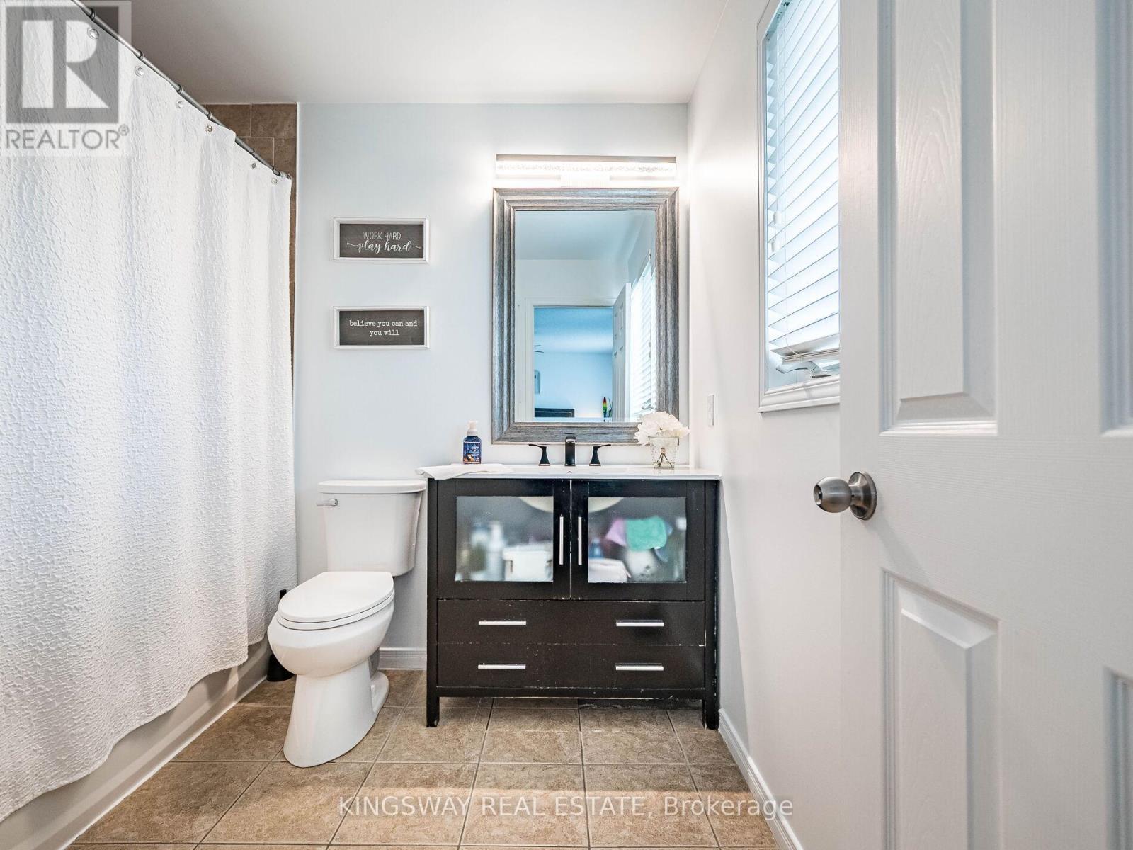 278 Southbrook Drive, Hamilton, Ontario  L0R 1C0 - Photo 28 - X12479217