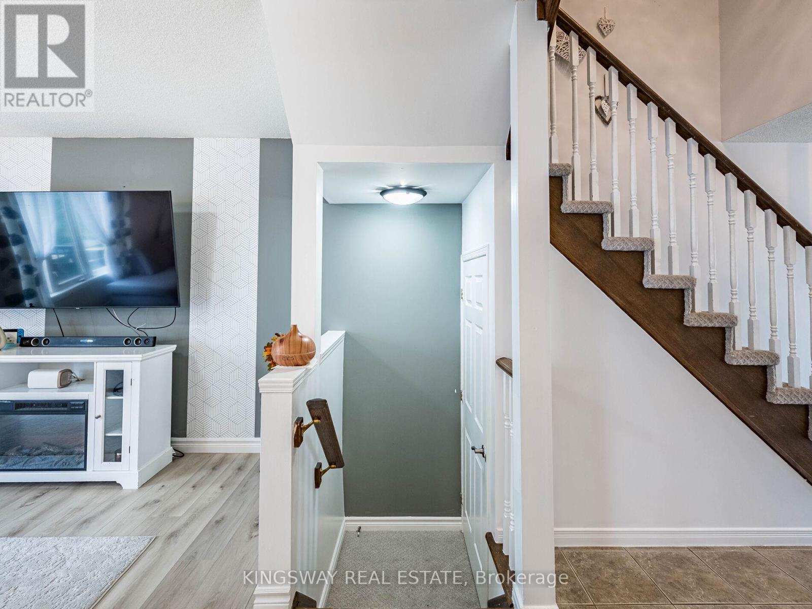 278 Southbrook Drive, Hamilton, Ontario  L0R 1C0 - Photo 37 - X12479217