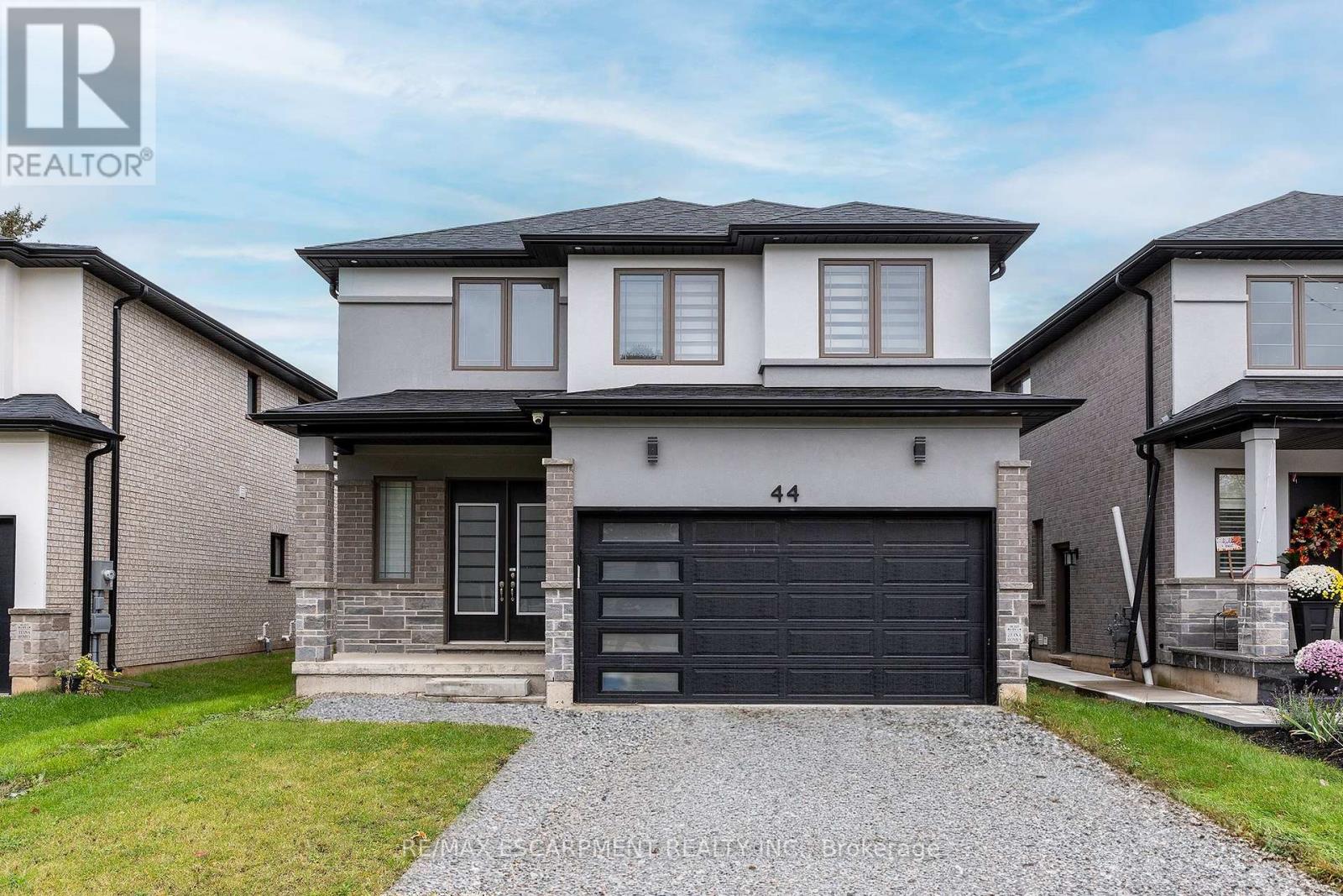 44 MILLER DRIVE, Hamilton, Ontario