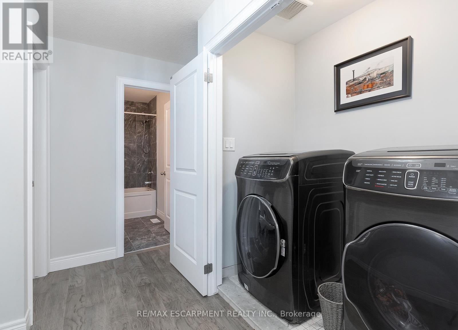 44 Miller Drive, Hamilton, Ontario  L9G 2J1 - Photo 24 - X12479223