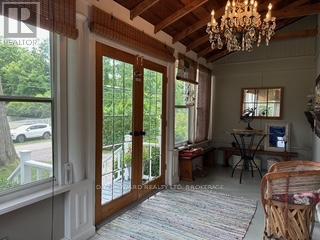 4912 Brown Road, Fort Erie, Ontario  L0S 1N0 - Photo 5 - X12479269