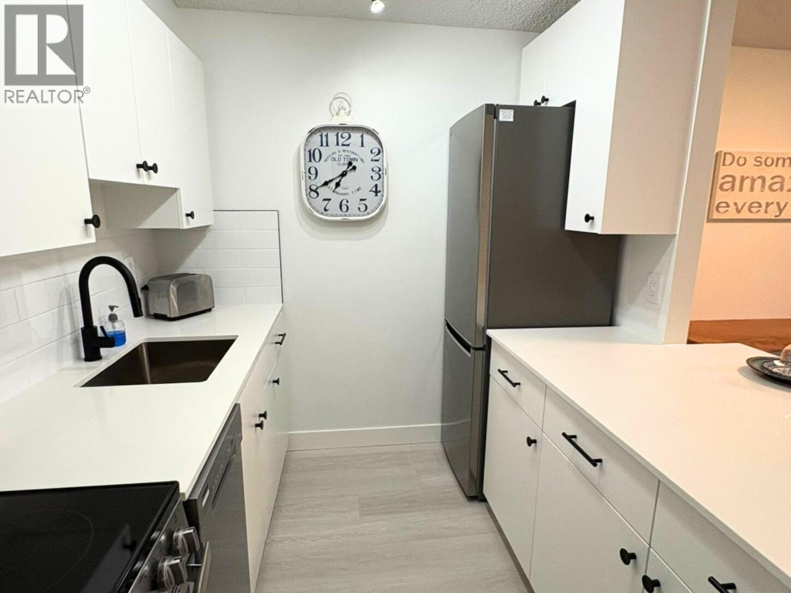 407 6611 Minoru Boulevard, Richmond, British Columbia  V6Y 1Y9 - Photo 2 - R3061434