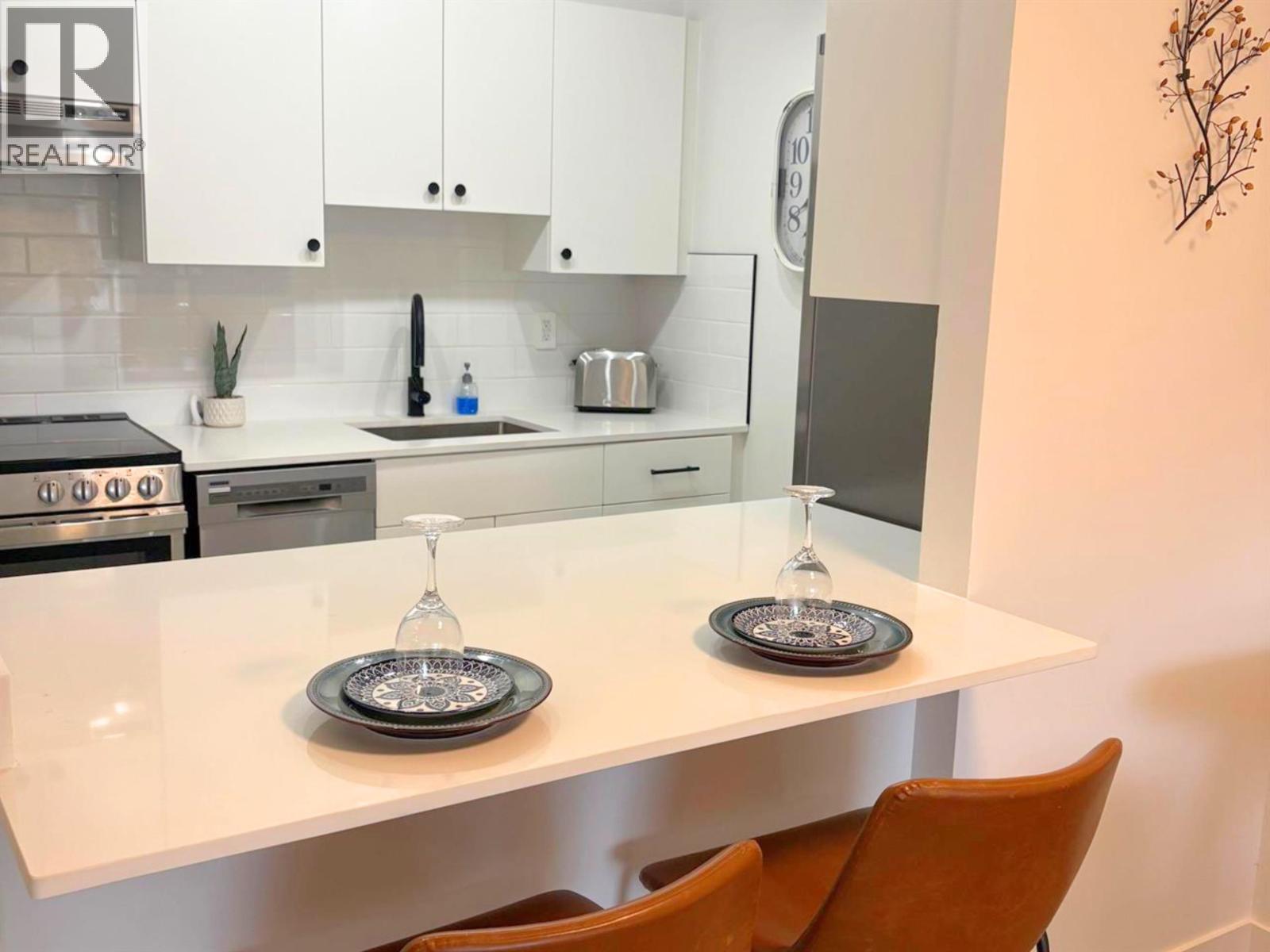 407 6611 Minoru Boulevard, Richmond, British Columbia  V6Y 1Y9 - Photo 3 - R3061434