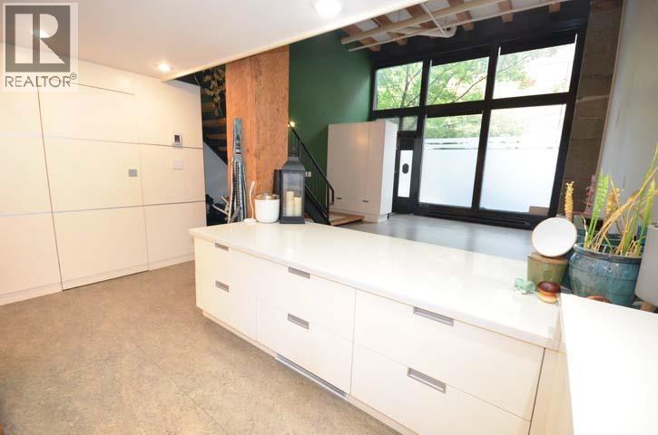 283 Columbia Street, Vancouver, British Columbia  V6A 2R5 - Photo 6 - R3061452