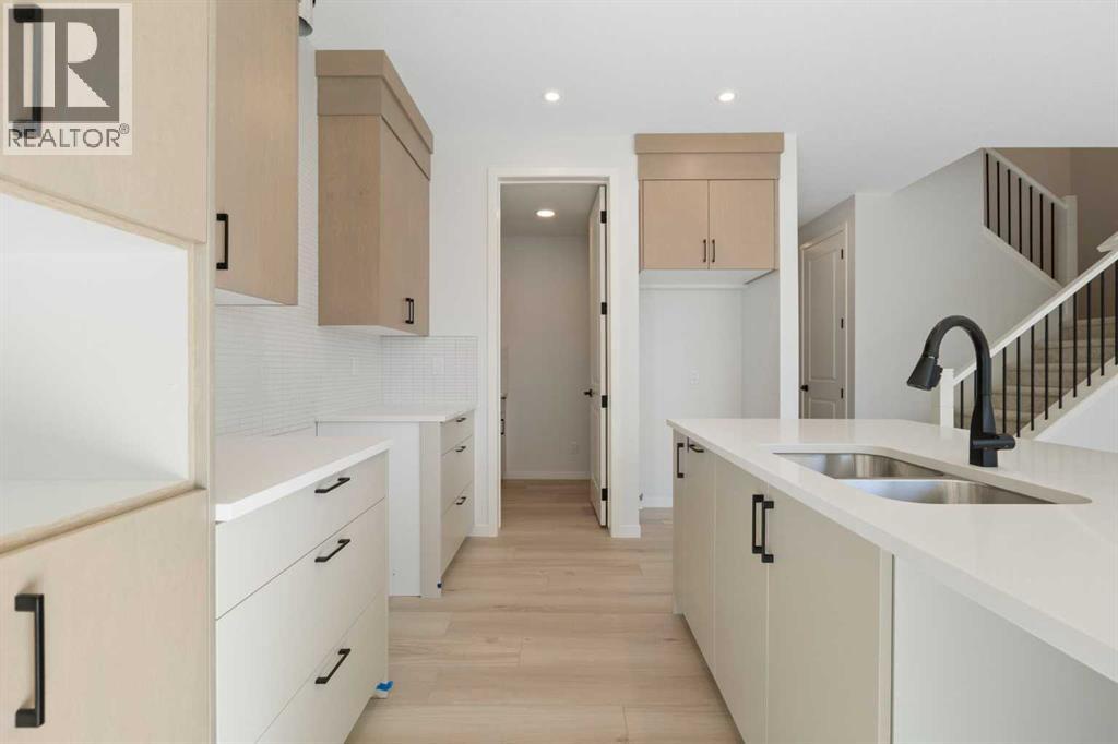 17 Marmot Passage Nw, Calgary, Alberta  T3R 2J3 - Photo 4 - A2263666