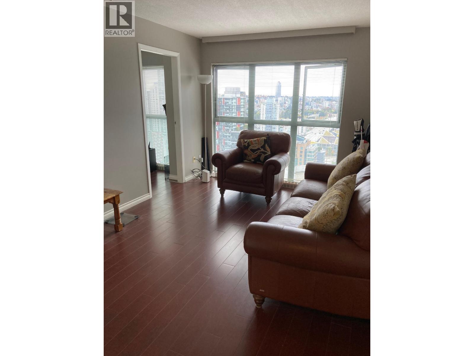 2402 1188 Howe Street, Vancouver, British Columbia  V6Z 2S8 - Photo 3 - R3057256