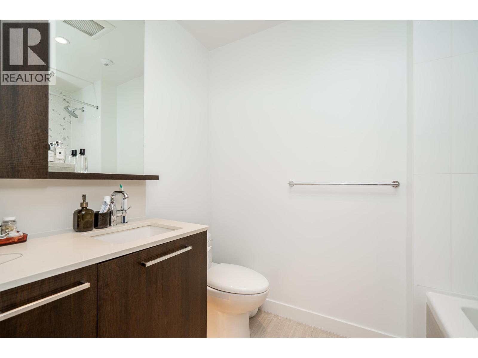 1701 567 Clarke Road, Coquitlam, British Columbia  V3J 0K7 - Photo 10 - R3061356