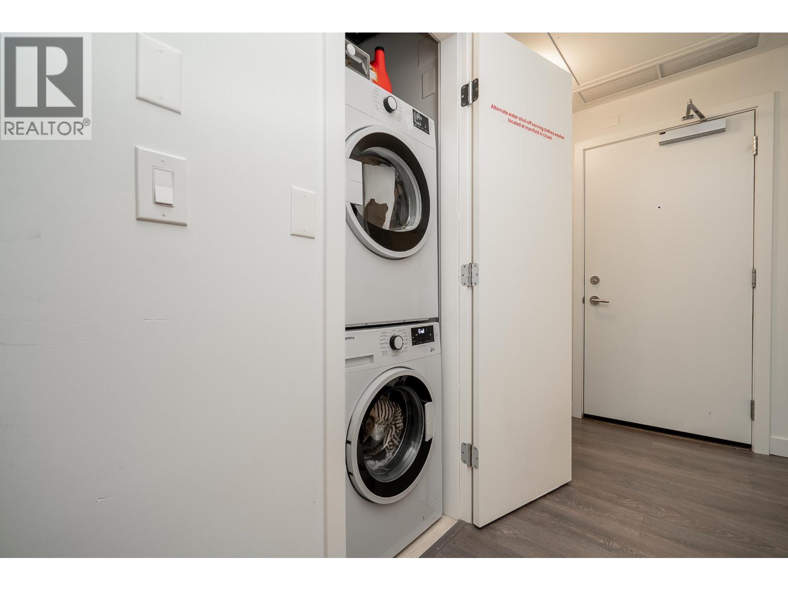 1701 567 Clarke Road, Coquitlam, British Columbia  V3J 0K7 - Photo 18 - R3061356