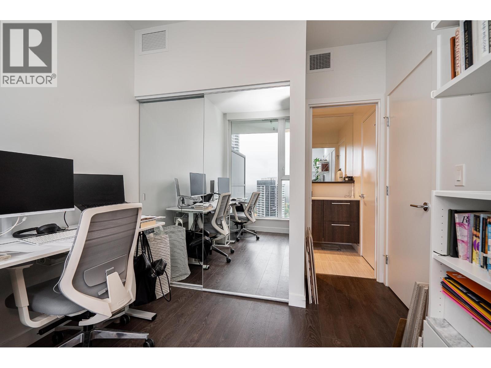 1701 567 Clarke Road, Coquitlam, British Columbia  V3J 0K7 - Photo 13 - R3061356