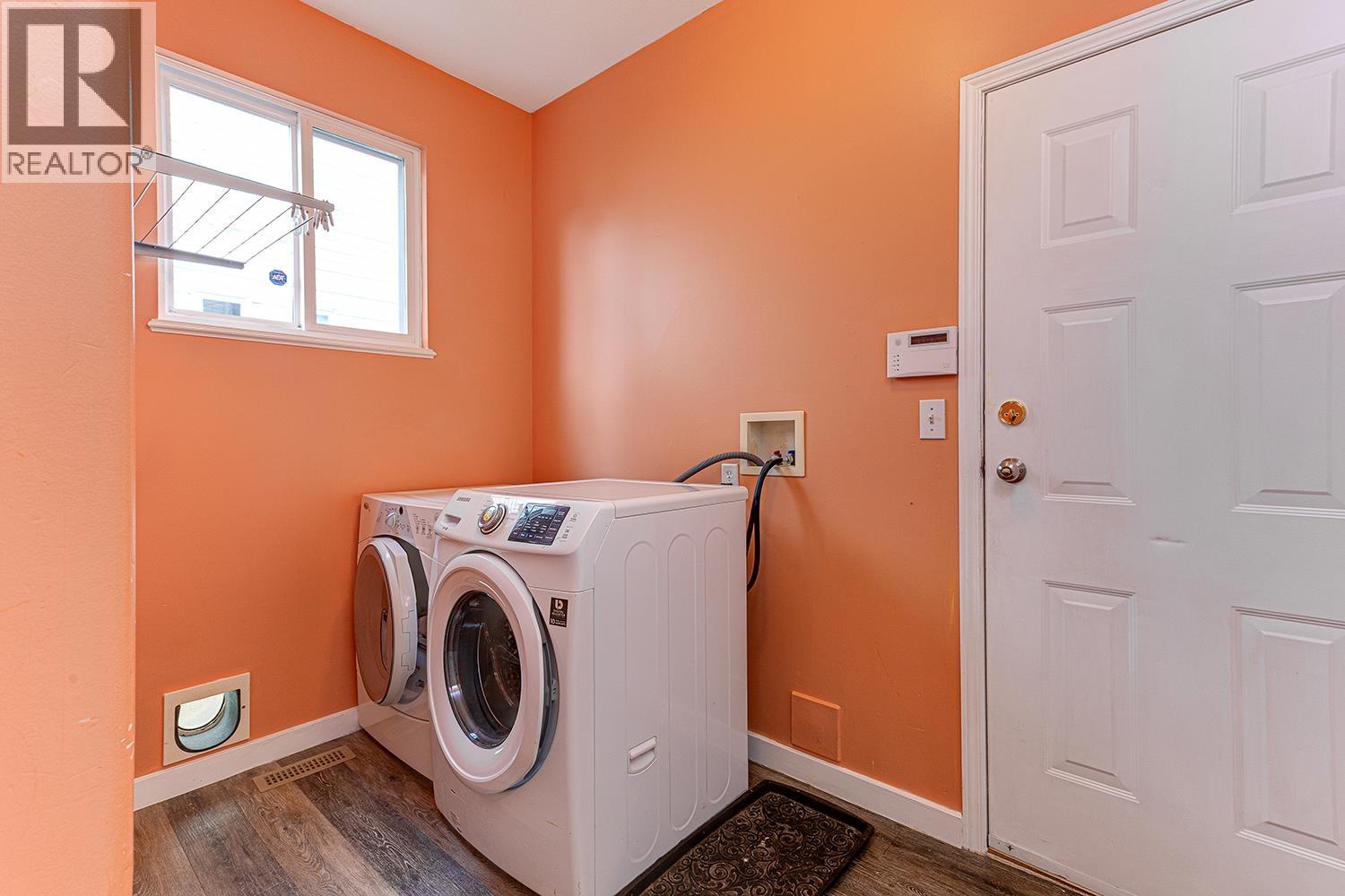 1077 Riverside Drive, Port Coquitlam, British Columbia  V3B 8A7 - Photo 32 - R3061475