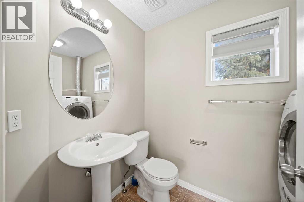 213 Copperfield Lane Se, Calgary, Alberta  T2Z 4T2 - Photo 6 - A2262160