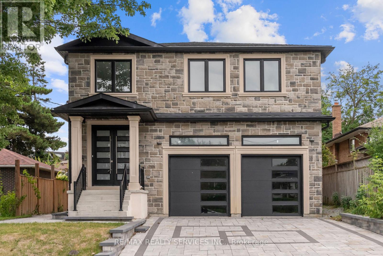 49 Greendowns Drive, Toronto (Scarborough Village), Ontario  M1M 2G6 - Photo 2 - E12477713