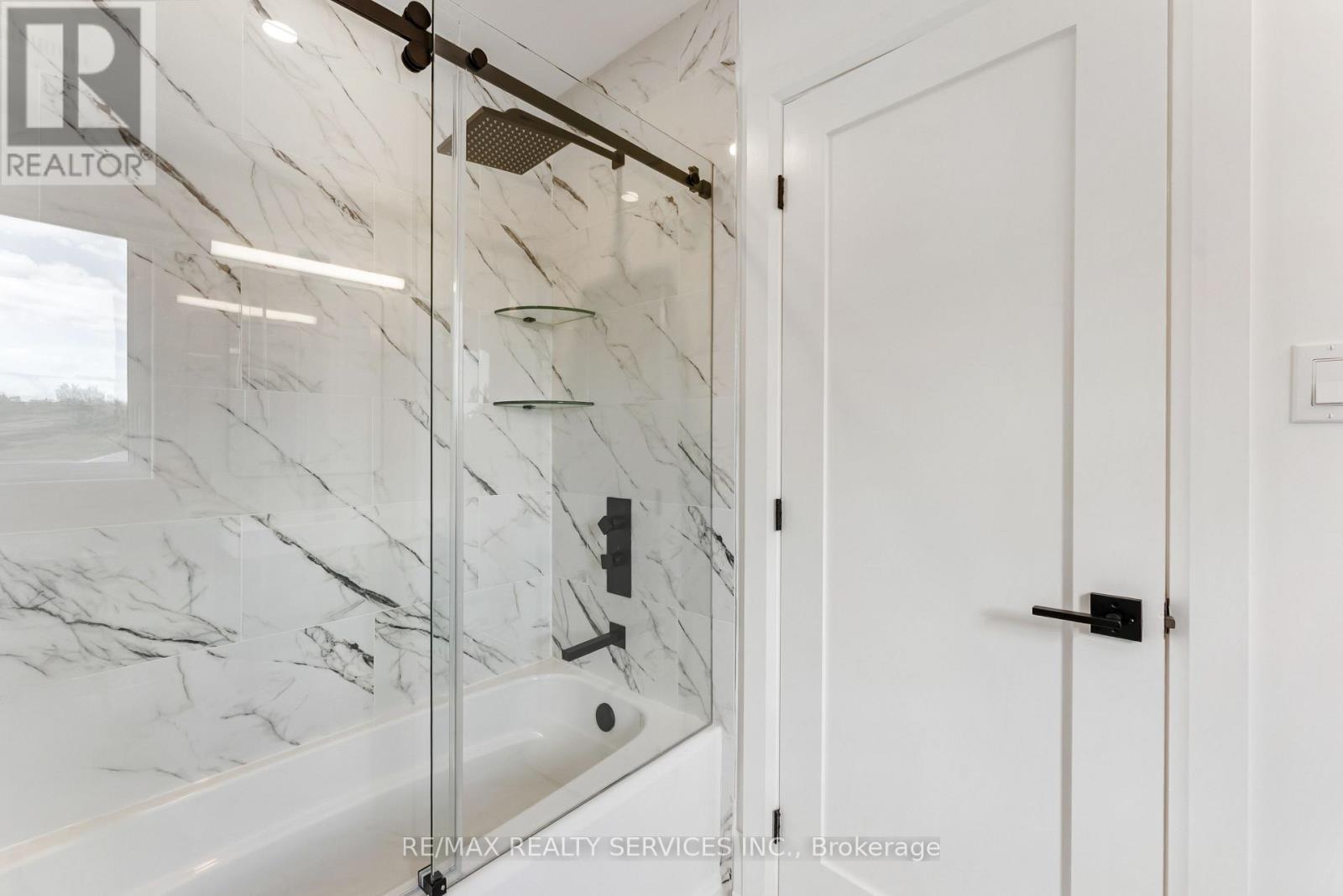 49 Greendowns Drive, Toronto (Scarborough Village), Ontario  M1M 2G6 - Photo 27 - E12477713