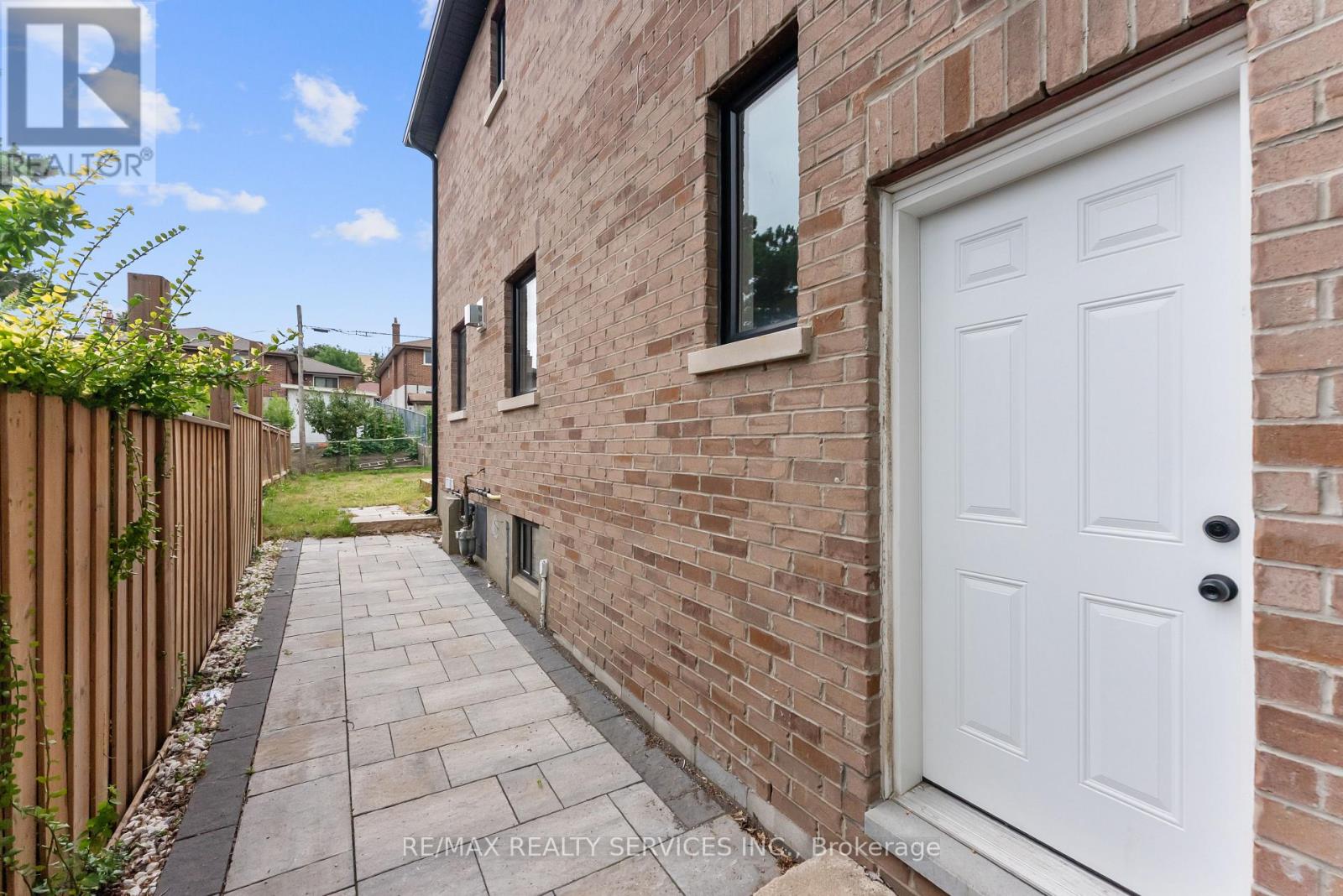 49 Greendowns Drive, Toronto (Scarborough Village), Ontario  M1M 2G6 - Photo 36 - E12477713