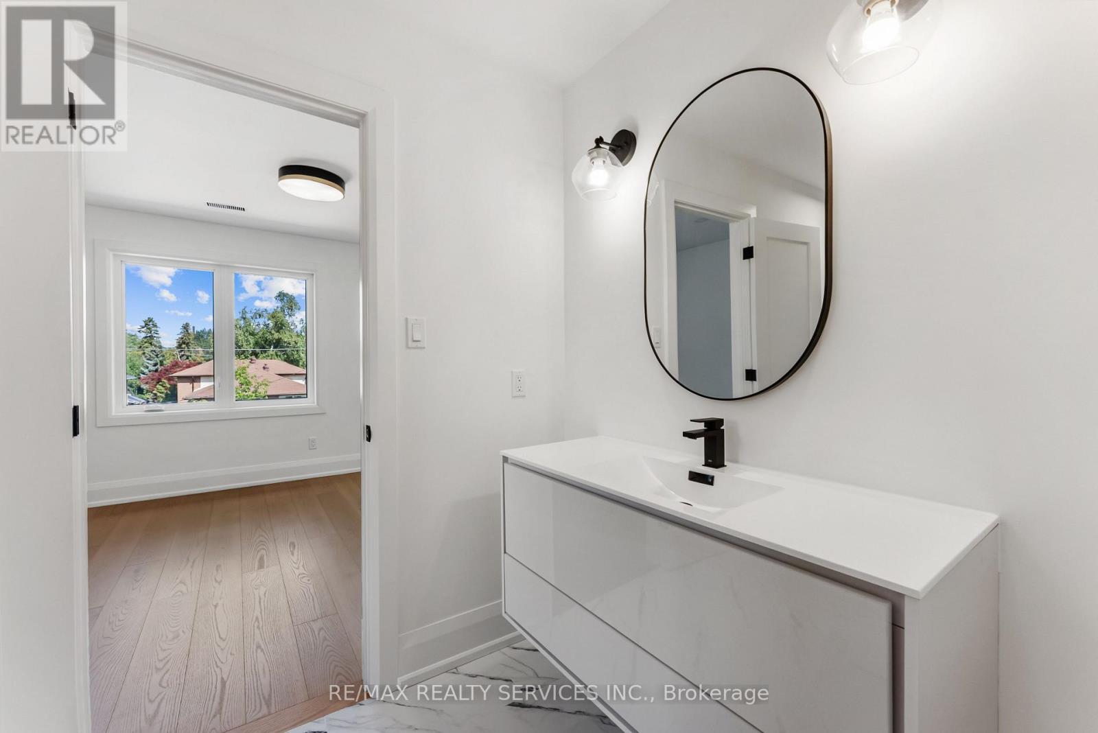 49 Greendowns Drive, Toronto (Scarborough Village), Ontario  M1M 2G6 - Photo 24 - E12477713