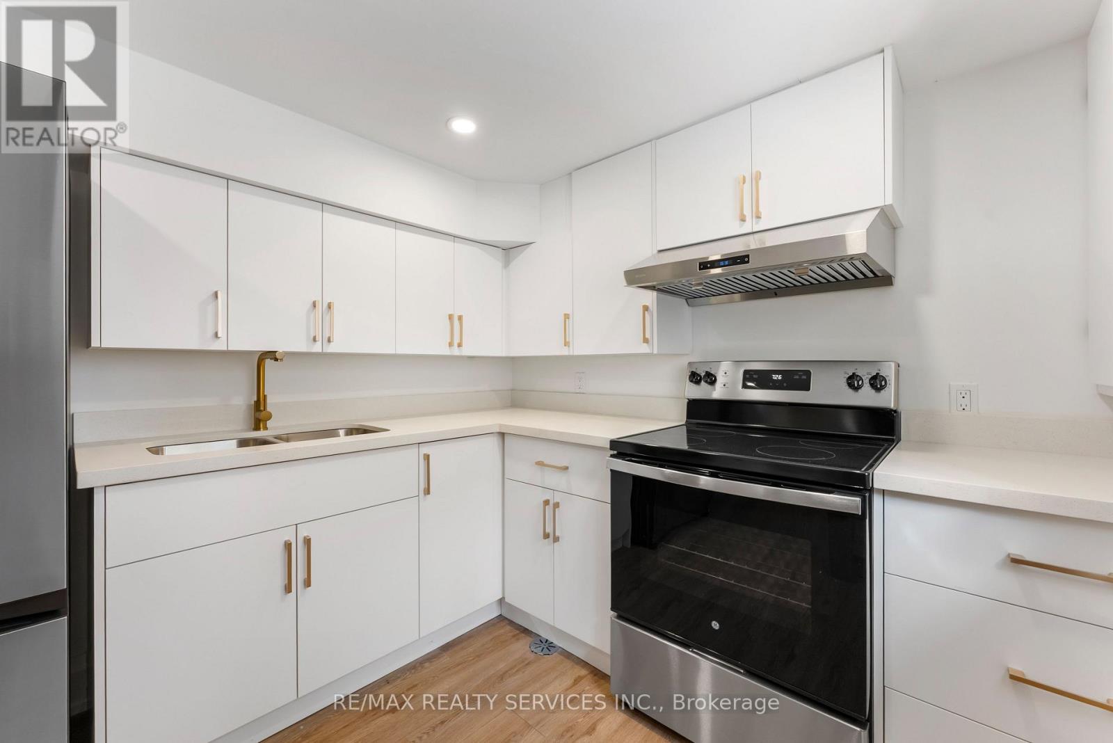 49 Greendowns Drive, Toronto (Scarborough Village), Ontario  M1M 2G6 - Photo 30 - E12477713