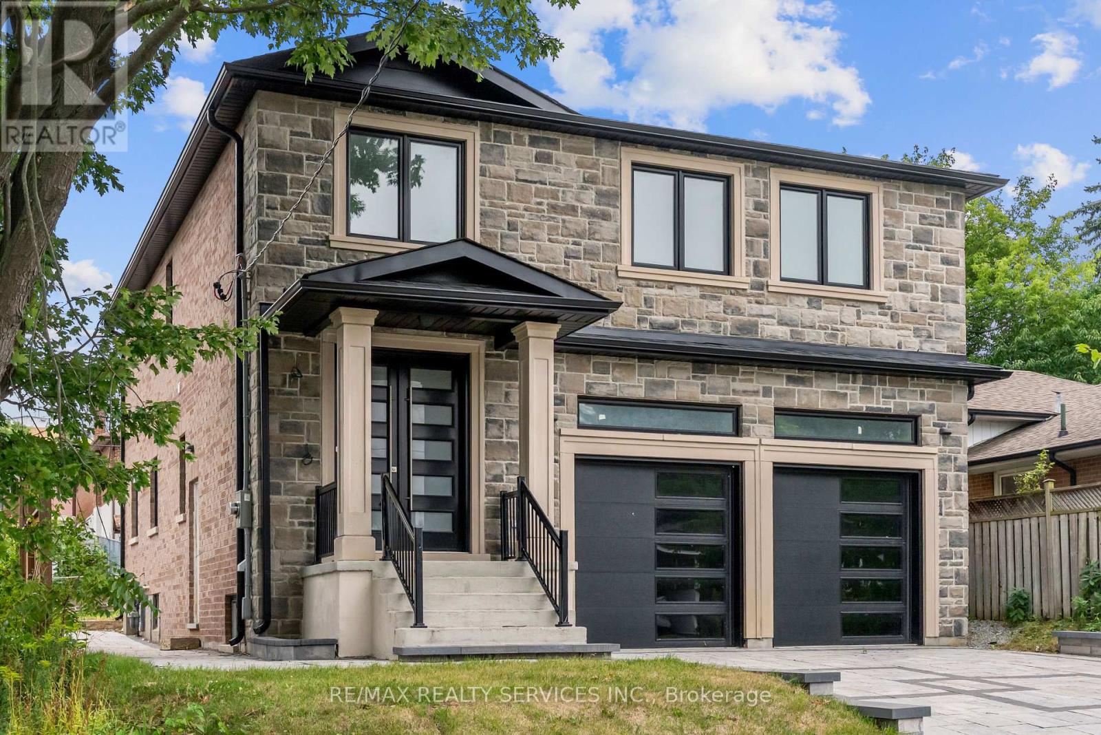 49 GREENDOWNS DRIVE, toronto (scarborough village), Ontario