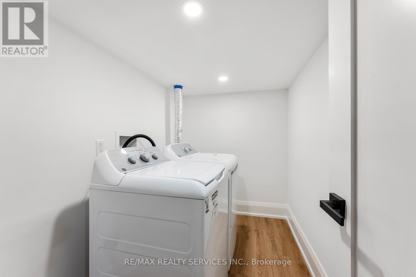 49 Greendowns Drive, Toronto (Scarborough Village), Ontario  M1M 2G6 - Photo 35 - E12477713