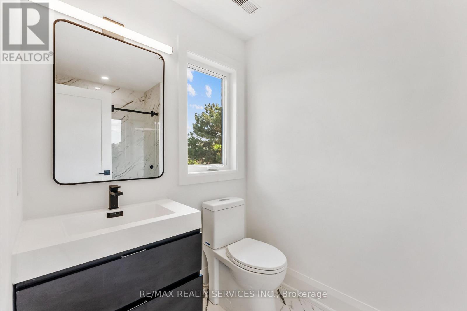 49 Greendowns Drive, Toronto (Scarborough Village), Ontario  M1M 2G6 - Photo 26 - E12477713