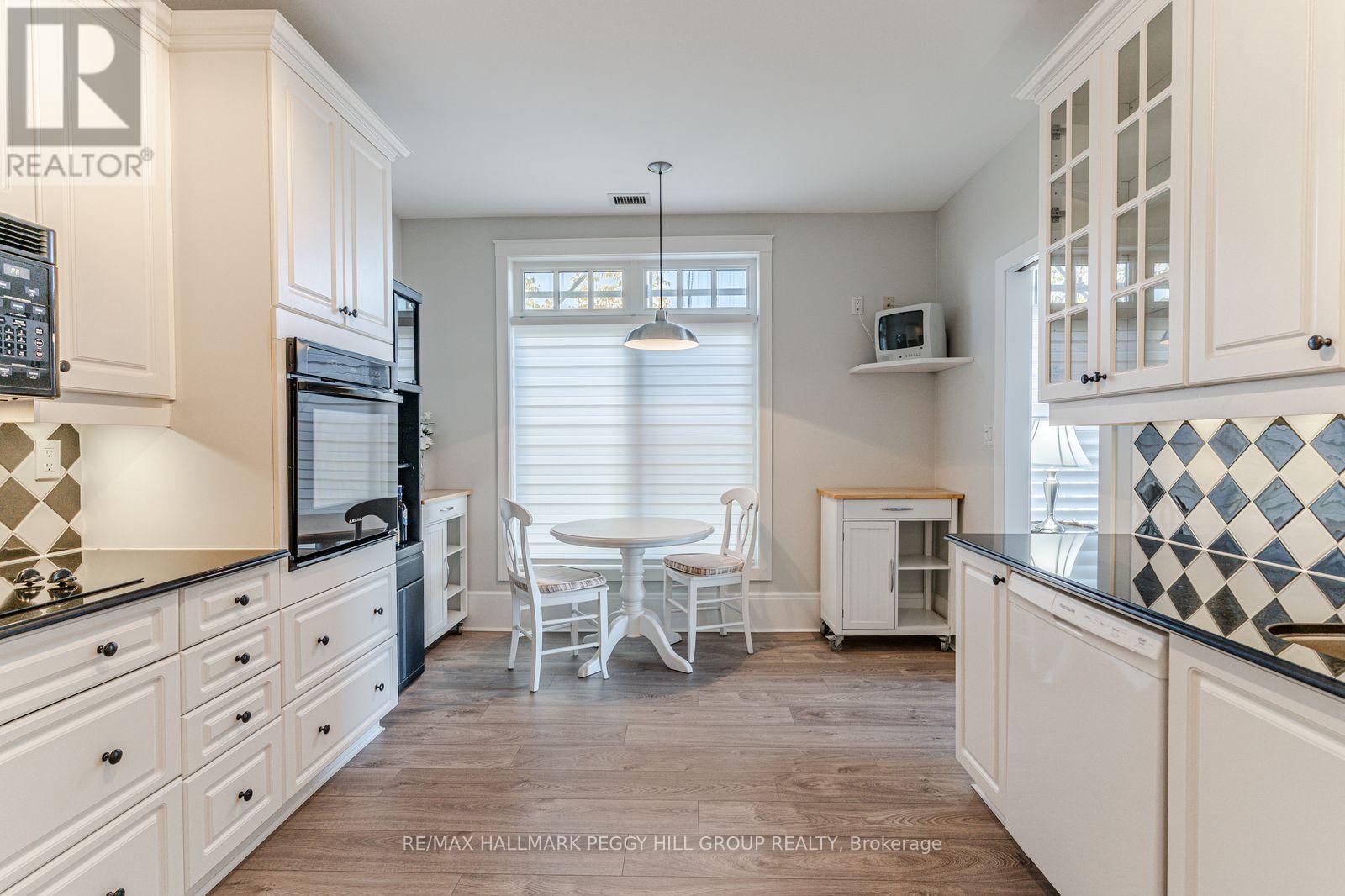 401 - 140 Cedar Island Road, Orillia, Ontario  L3V 1T1 - Photo 5 - S12463711