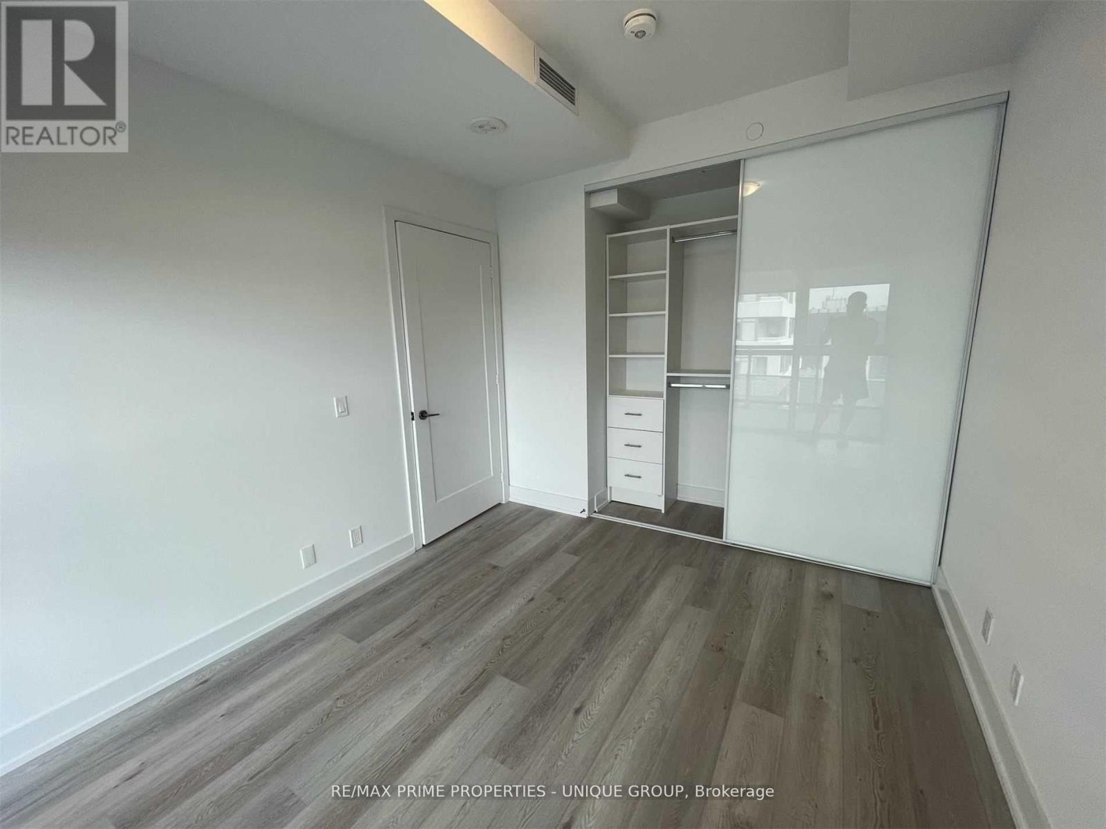 906 - 11 Lillian Street, Toronto, Ontario  M4S 2H7 - Photo 14 - C12479273