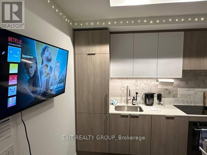 711 - 2020 Bathurst Street, Toronto, Ontario  M5P 0A6 - Photo 21 - C12479299