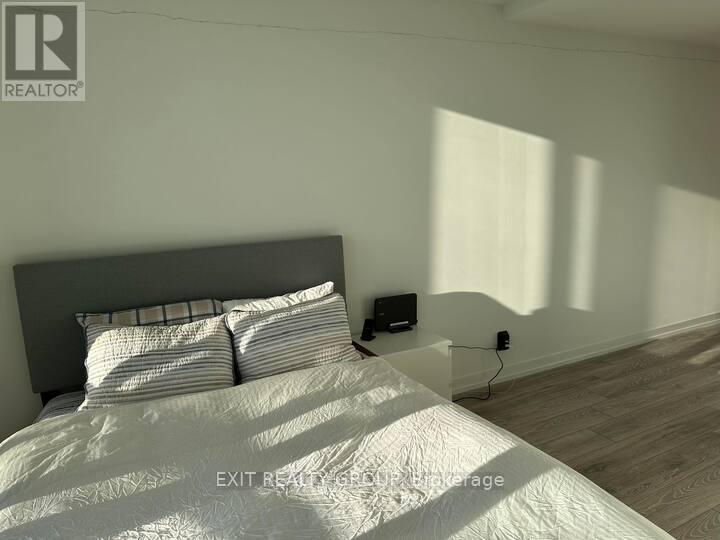 711 - 2020 Bathurst Street, Toronto, Ontario  M5P 0A6 - Photo 4 - C12479299