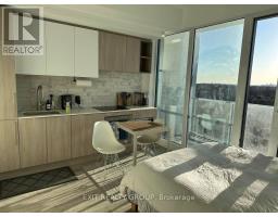 711 - 2020 BATHURST STREET, Toronto, Ontario