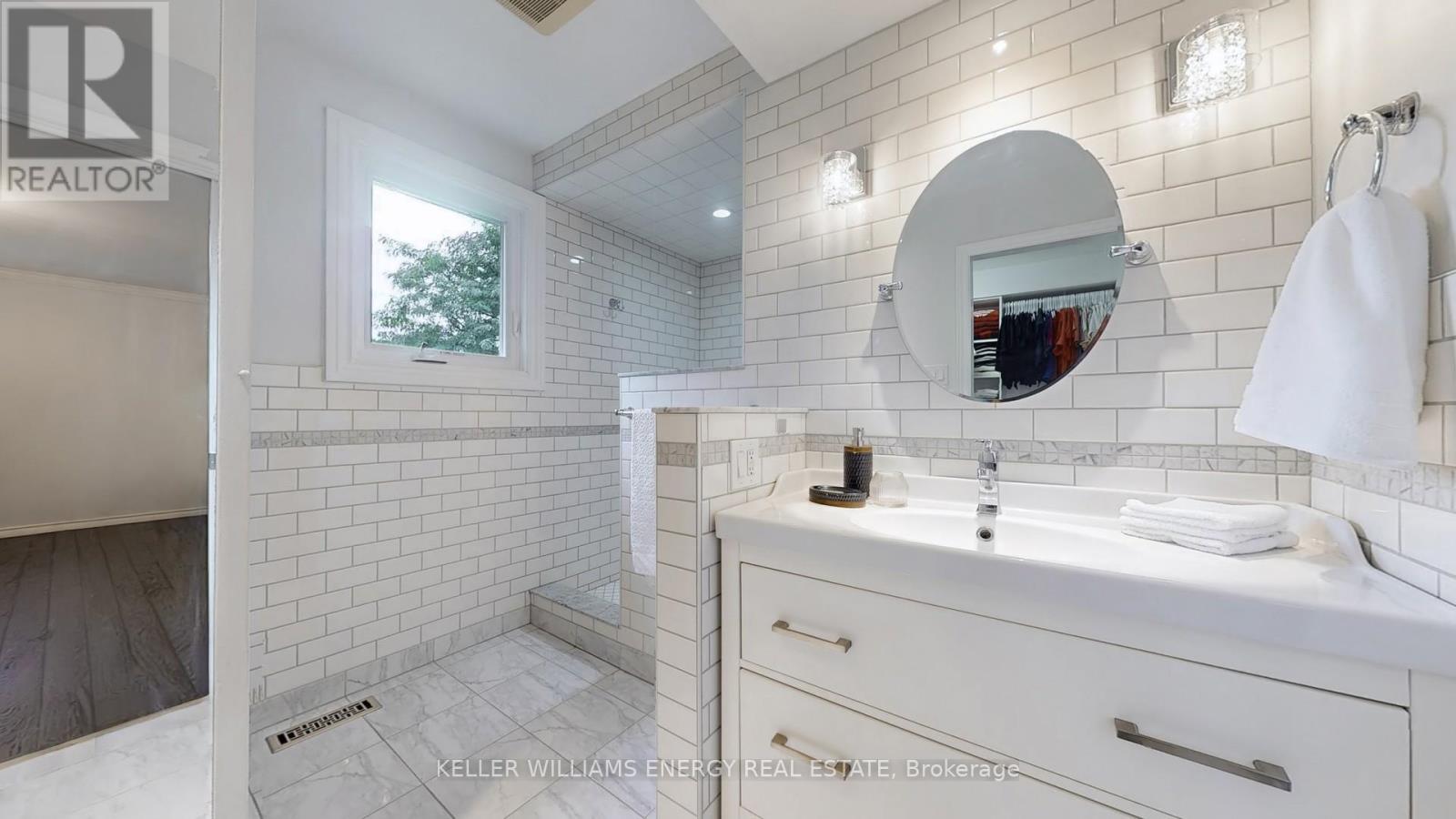 29 Fry Court, Markham (Markham Village), Ontario  L3P 4G9 - Photo 23 - N12479378