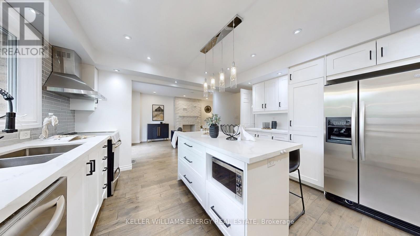 29 Fry Court, Markham (Markham Village), Ontario  L3P 4G9 - Photo 9 - N12479378