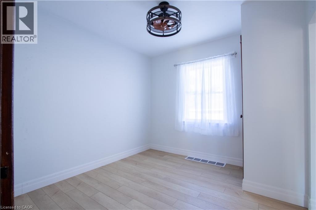 186 Huxley Avenue S, Hamilton, Ontario  L8K 2R3 - Photo 6 - 40767776