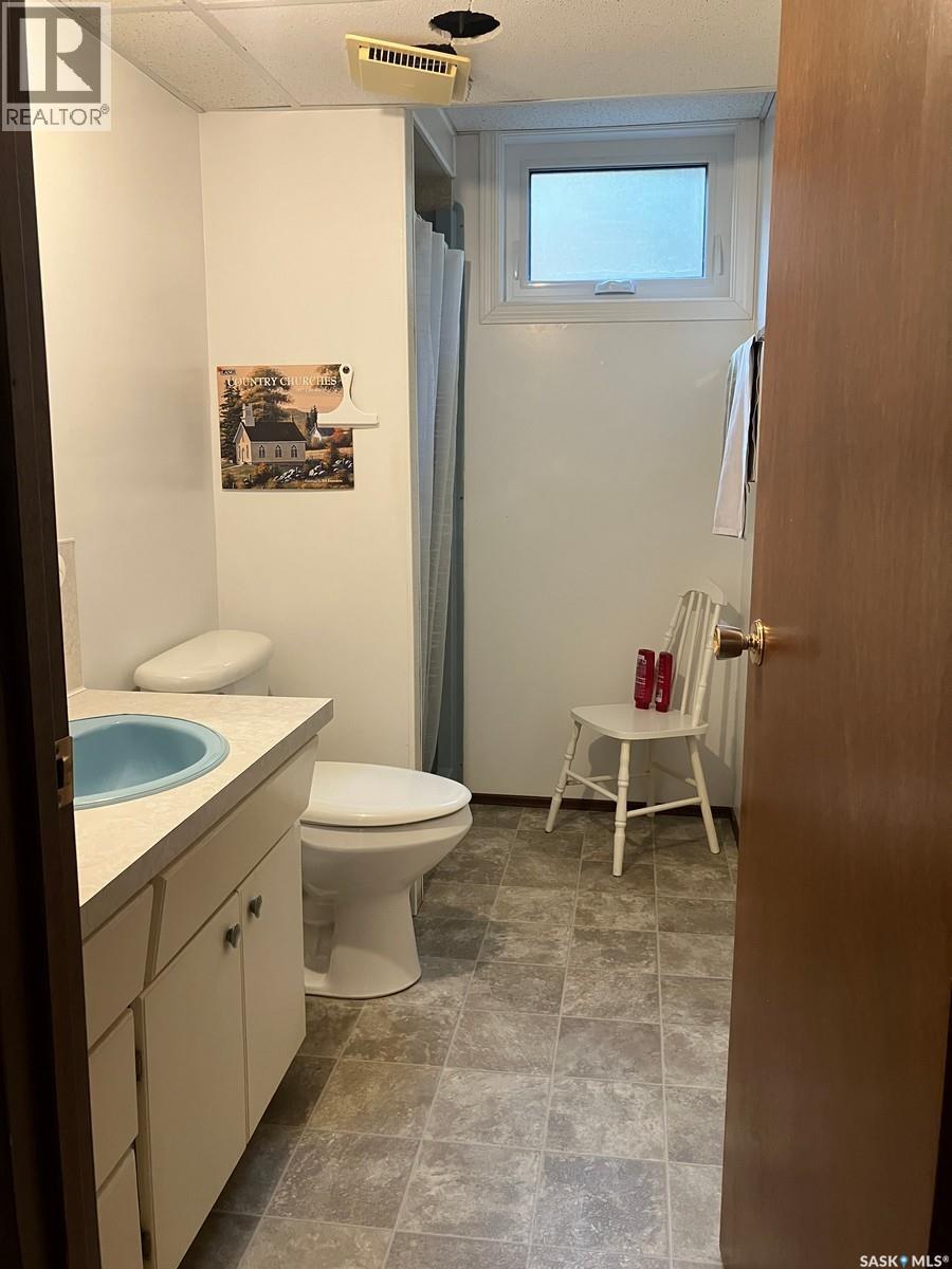 419 8th Avenue W, Nipawin, Saskatchewan  S0E 1E0 - Photo 36 - SK020845