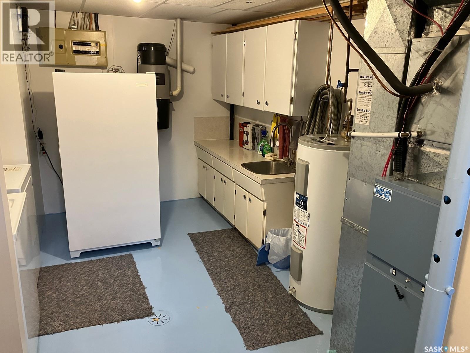 419 8th Avenue W, Nipawin, Saskatchewan  S0E 1E0 - Photo 38 - SK020845