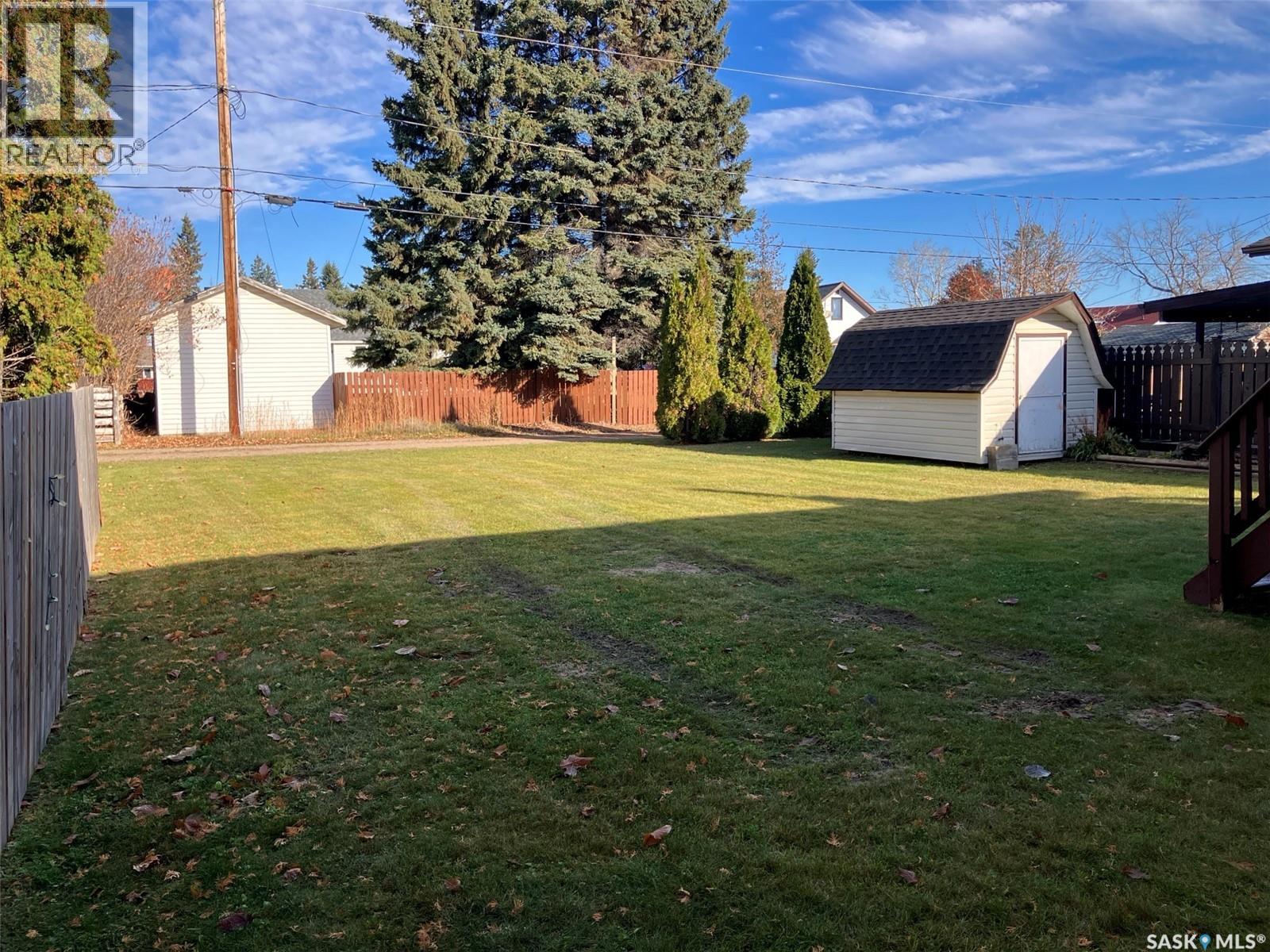 419 8th Avenue W, Nipawin, Saskatchewan  S0E 1E0 - Photo 41 - SK020845