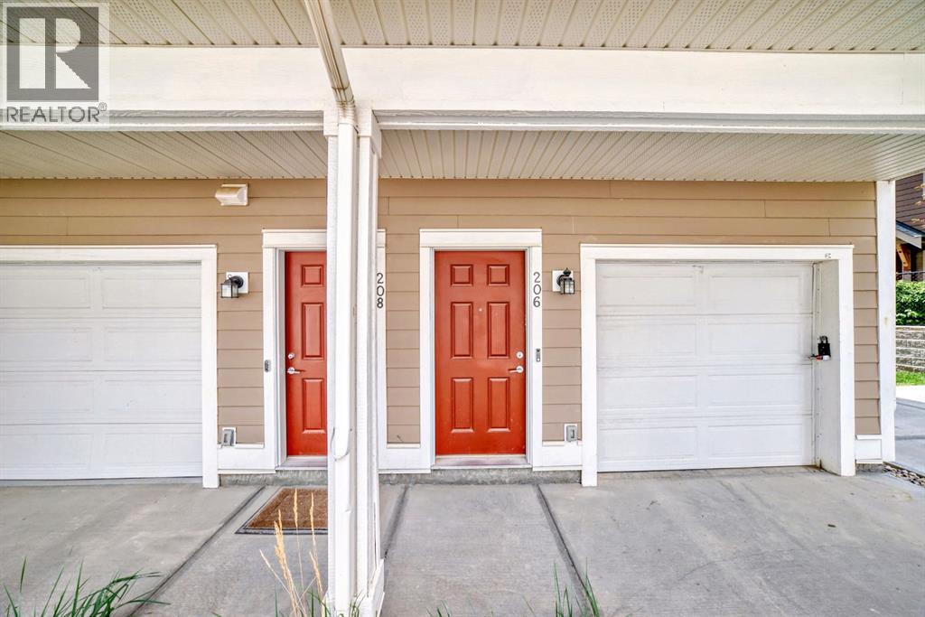 206 Sherwood Lane Nw, Calgary, Alberta  T3R 0V3 - Photo 3 - A2235711