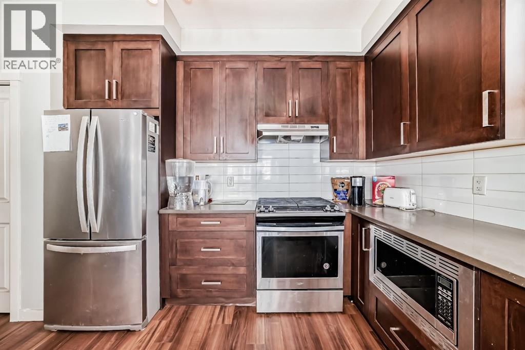 206 Sherwood Lane Nw, Calgary, Alberta  T3R 0V3 - Photo 5 - A2235711