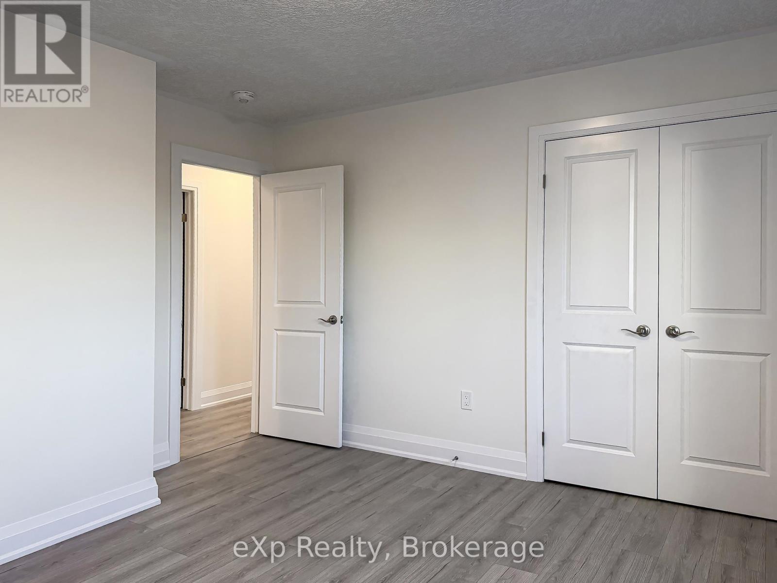 #upper - 347 Canada Plum Street, Waterloo, Ontario  N2V 0C3 - Photo 15 - X12479296