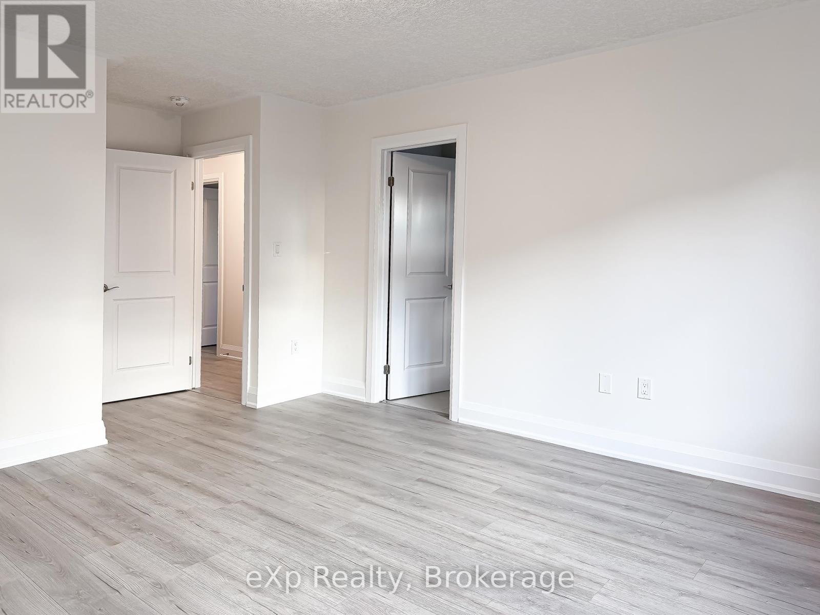 #upper - 347 Canada Plum Street, Waterloo, Ontario  N2V 0C3 - Photo 18 - X12479296