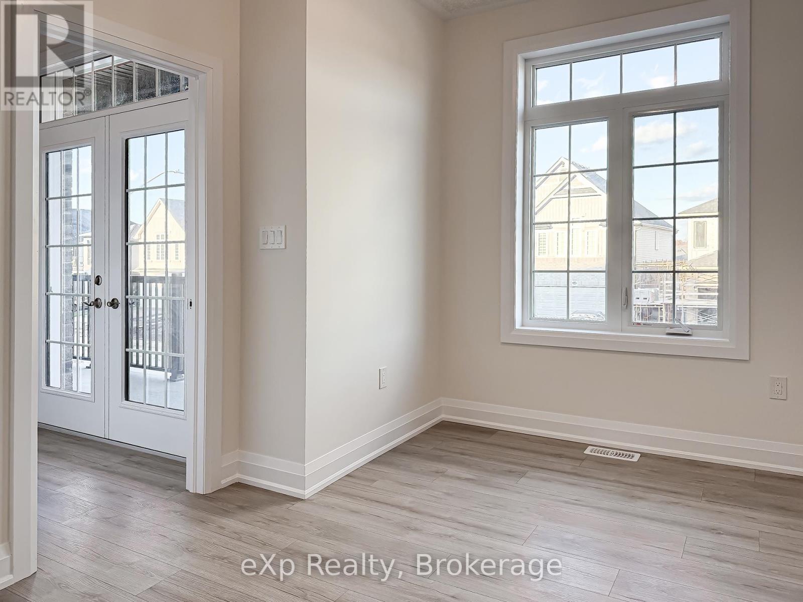 #upper - 347 Canada Plum Street, Waterloo, Ontario  N2V 0C3 - Photo 7 - X12479296