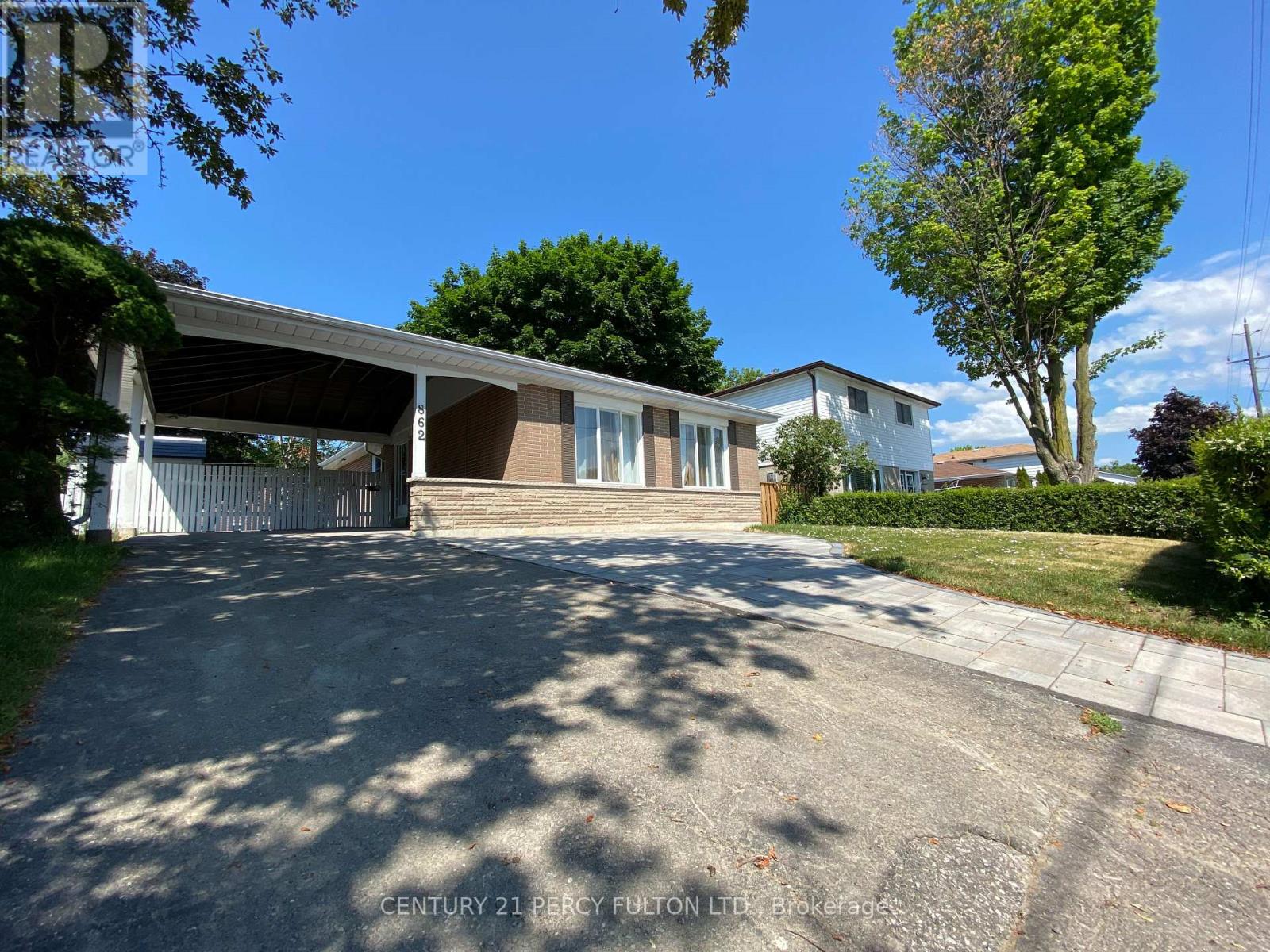 862 LIVERPOOL ROAD, Pickering, Ontario