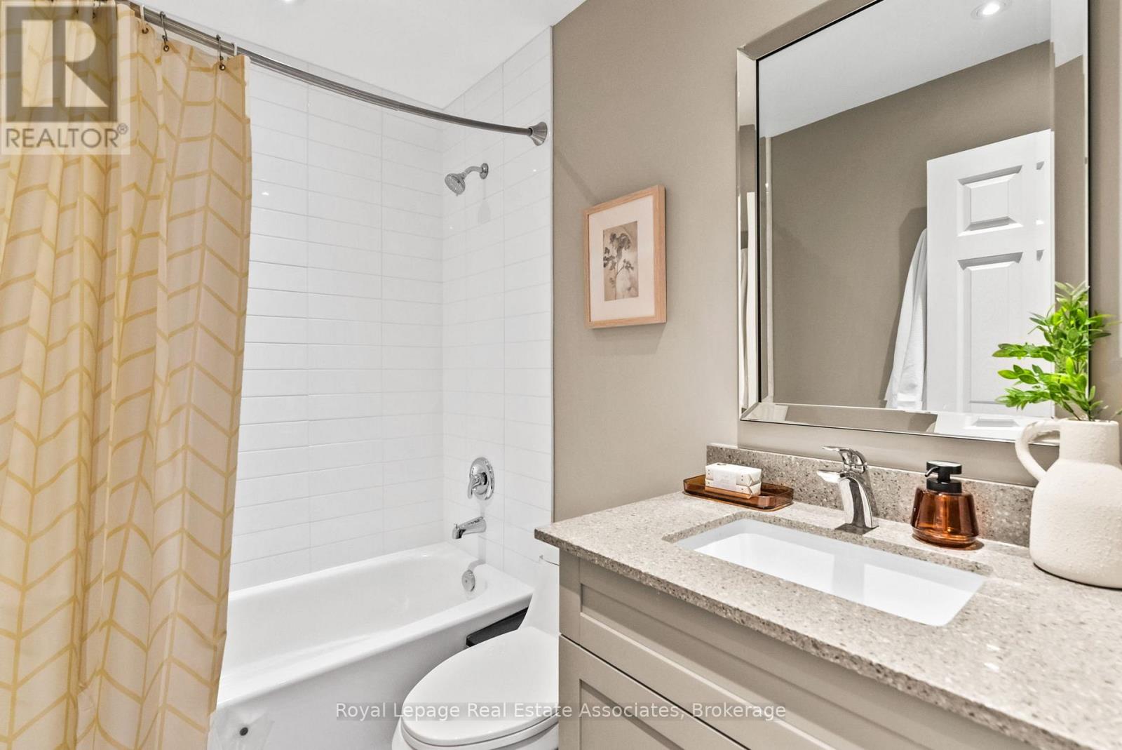 24 Spinning Lane, Whitby, Ontario  L1P 1M8 - Photo 33 - E12479271