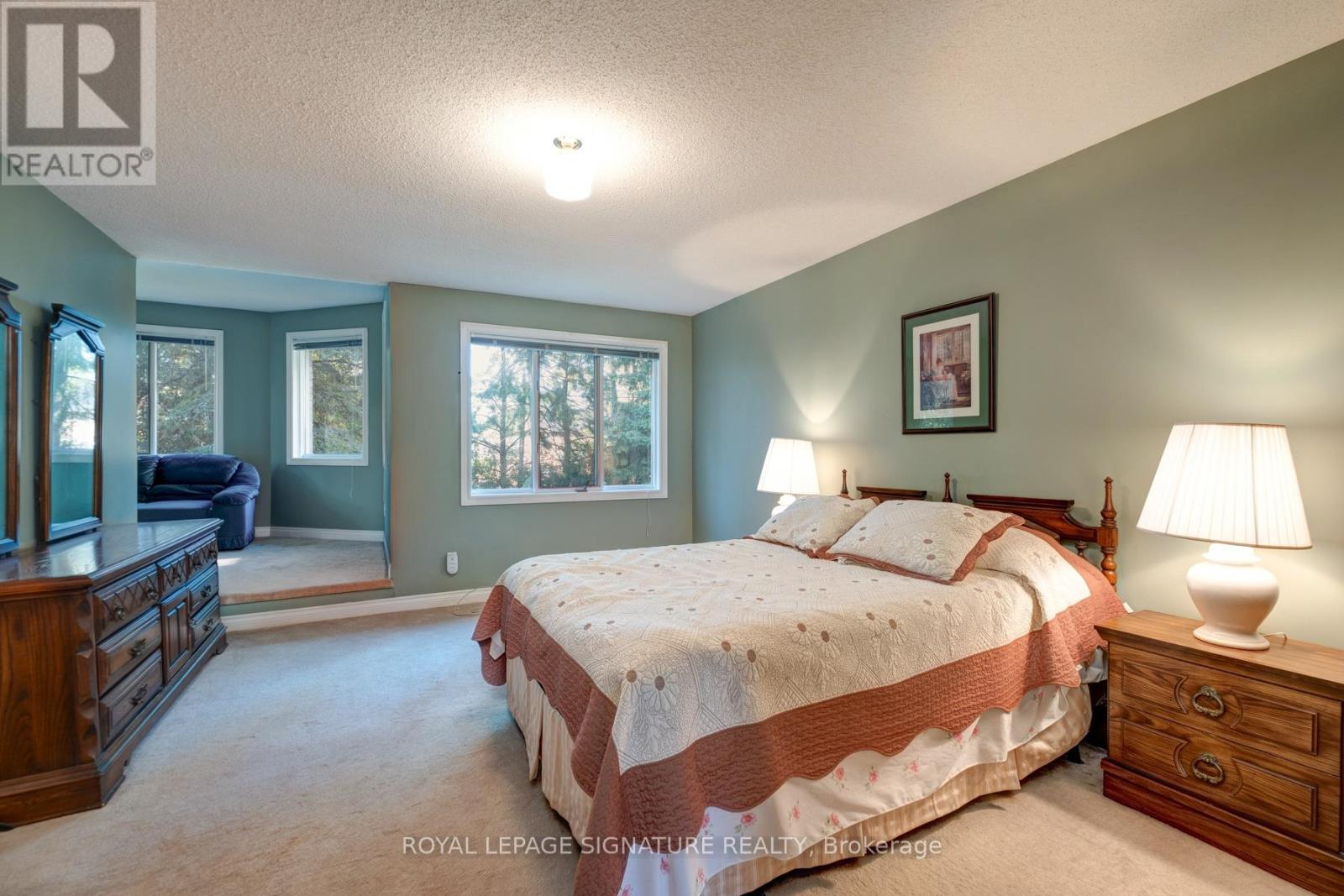 4 Ruth Court, Whitchurch-Stouffville, Ontario  L4A 2E3 - Photo 21 - N12479234
