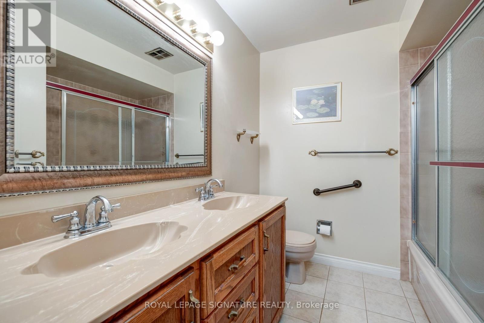 4 Ruth Court, Whitchurch-Stouffville, Ontario  L4A 2E3 - Photo 28 - N12479234
