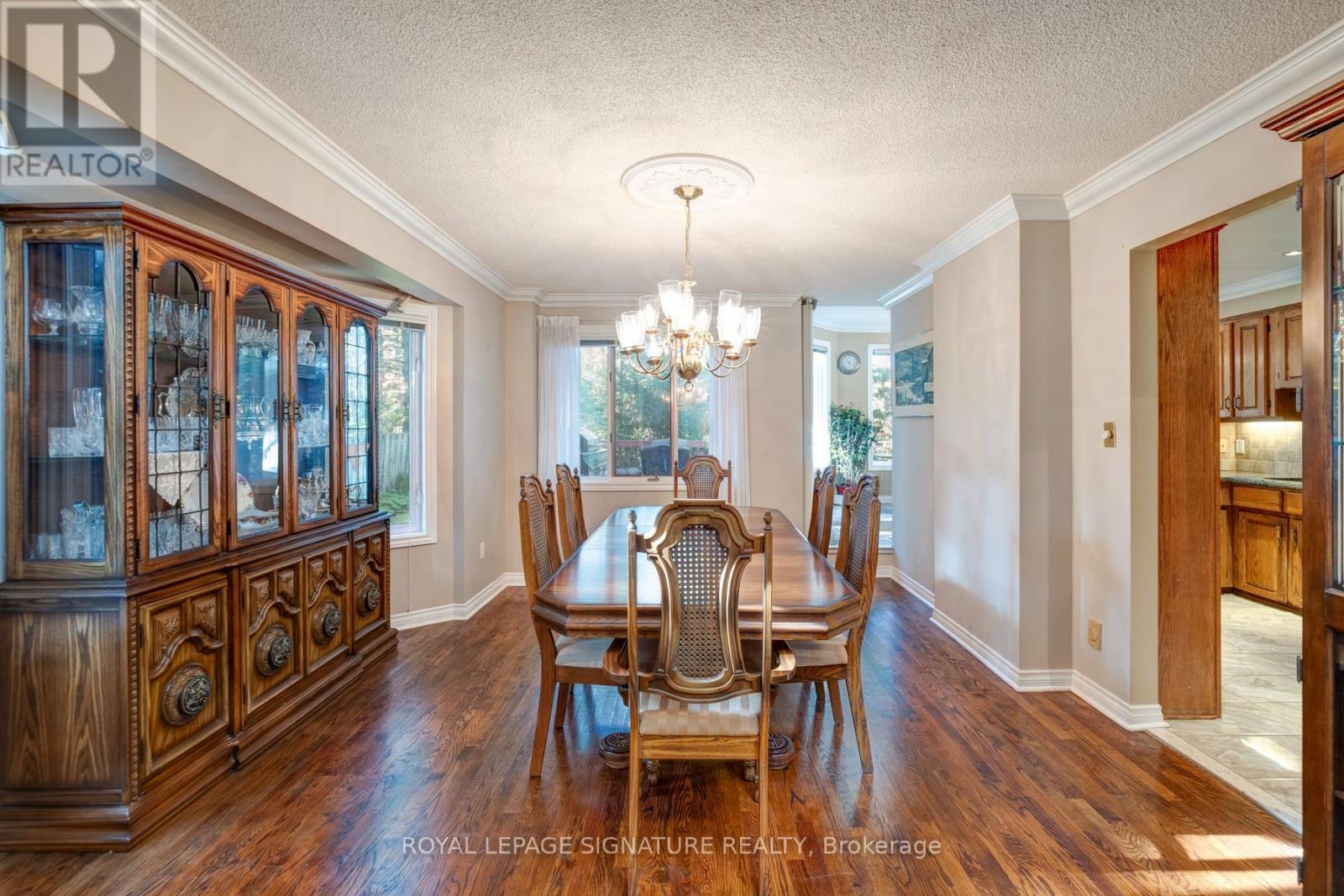 4 Ruth Court, Whitchurch-Stouffville, Ontario  L4A 2E3 - Photo 8 - N12479234