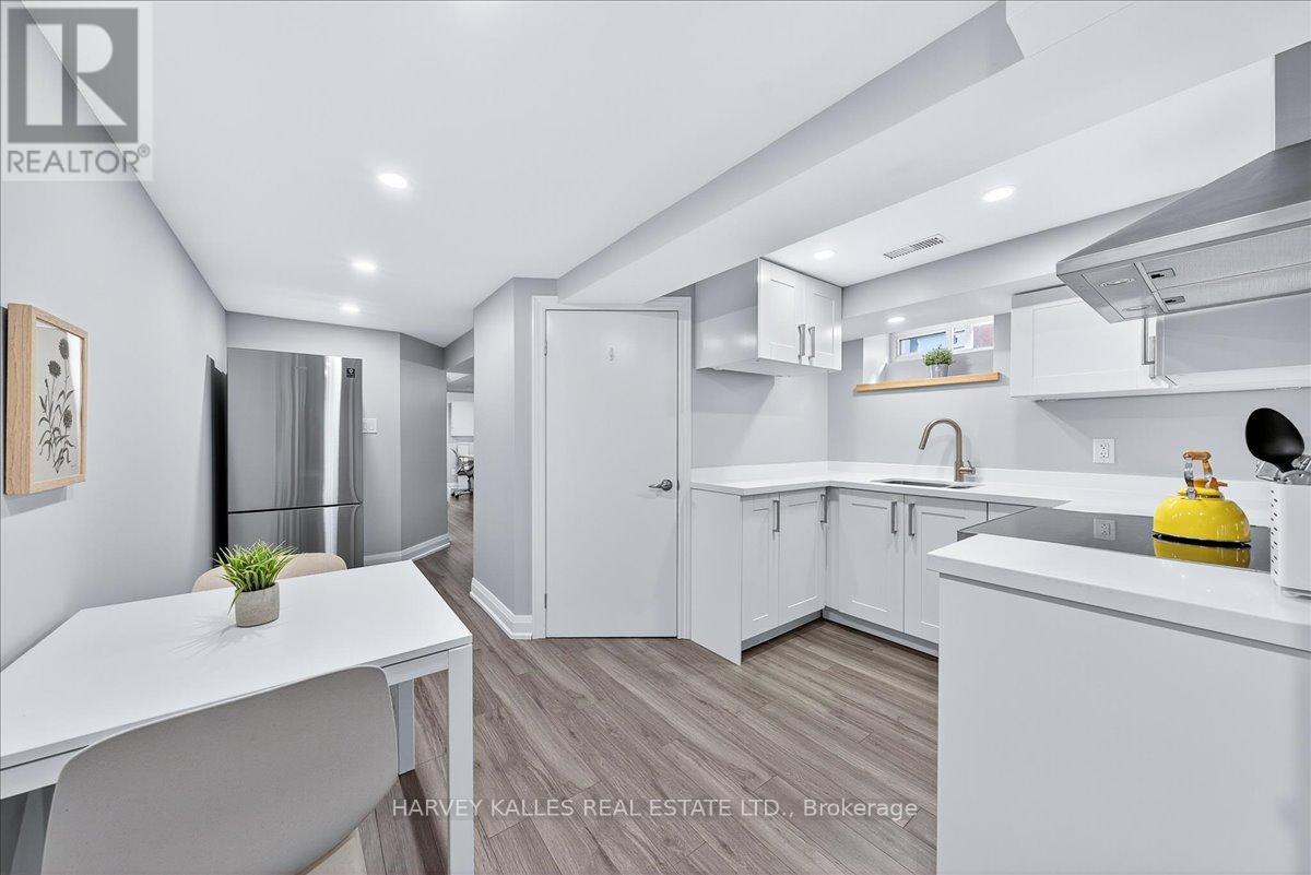 338 Bartlett Avenue N, Toronto, Ontario  M6H 3G7 - Photo 27 - W12479156