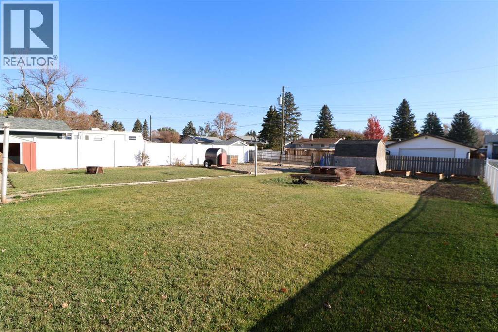 5707 50 St, Taber, Alberta  T1G 1K6 - Photo 4 - A2266345