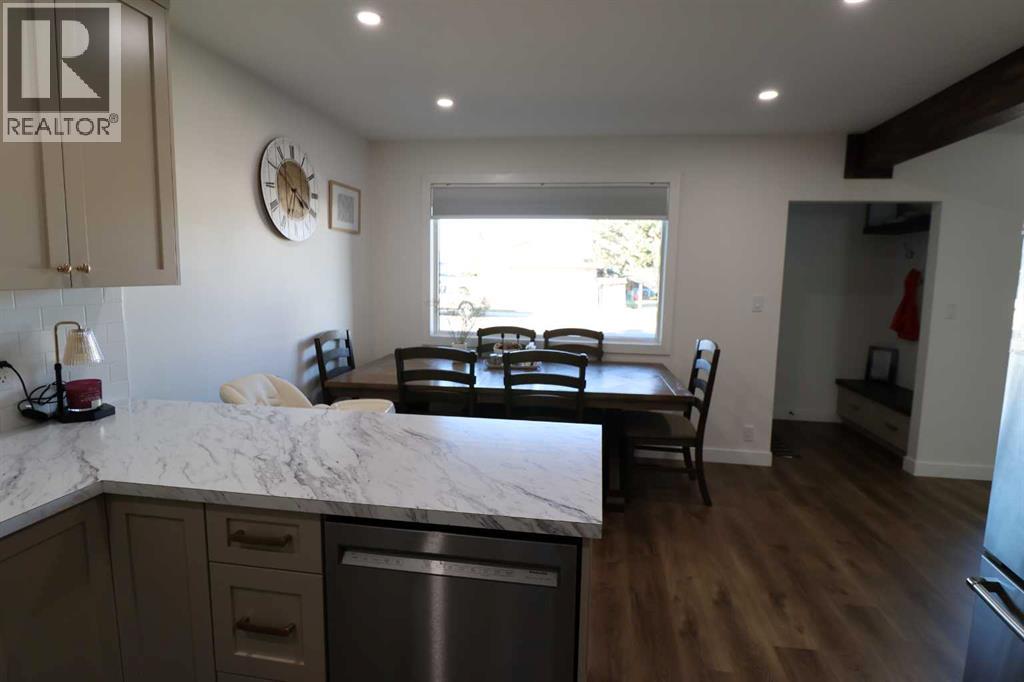 5707 50 St, Taber, Alberta  T1G 1K6 - Photo 8 - A2266345