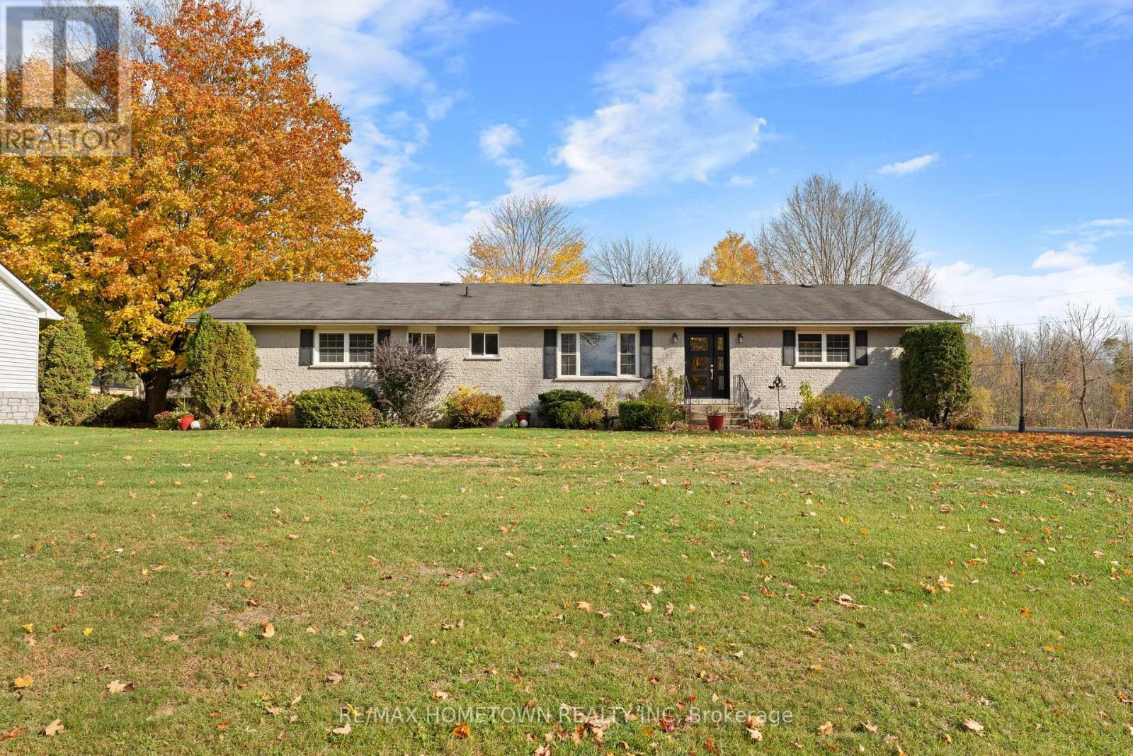 4432 Murray Road, Brockville, Ontario  K6V 5T4 - Photo 3 - X12479338